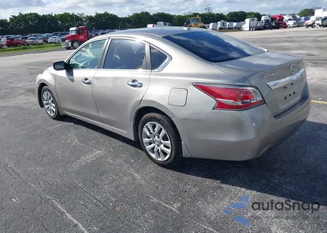 2015 Nissan Altima 2.5 S из США, поврежденный, VIN 1N4AL3AP4FC184476